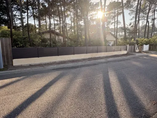 Installation d’un portail et d’une clôture en aluminium sur lacanau, Bordeaux, RENOVISOL 33