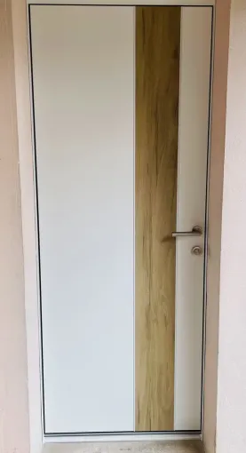 Pose d’une porte d’entrée en aluminium de marque K Line sur Canéjan, Bordeaux, RENOVISOL 33