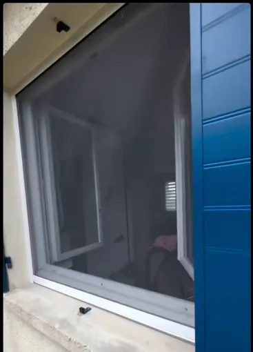 Installation de moustiquaires en aluminium sur bordeaux, Bordeaux, RENOVISOL 33