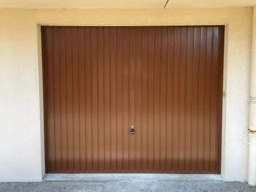 Installation de porte de garage à Libourne, Bordeaux, RENOVISOL 33