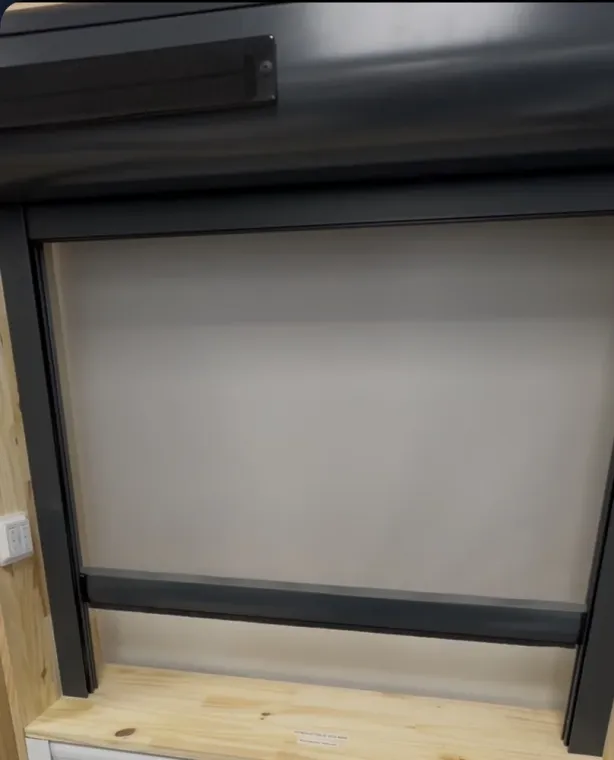 Pensez à installer vos volets roulants avec moustiquaires intégrés pour passer un agréable été, Bordeaux, RENOVISOL 33