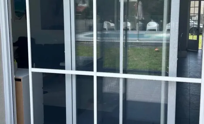 Installation de moustiquaires en aluminium sur bordeaux, Bordeaux, RENOVISOL 33