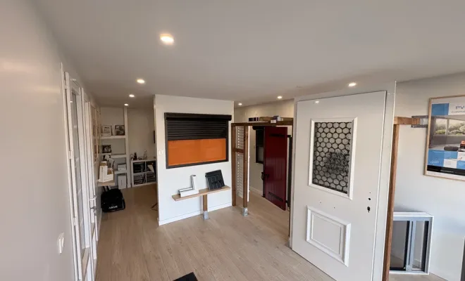 Découvrez notre nouveau showroom au 182 Avenue d'Eysines 33200 Bordeaux, Bordeaux, RENOVISOL 33